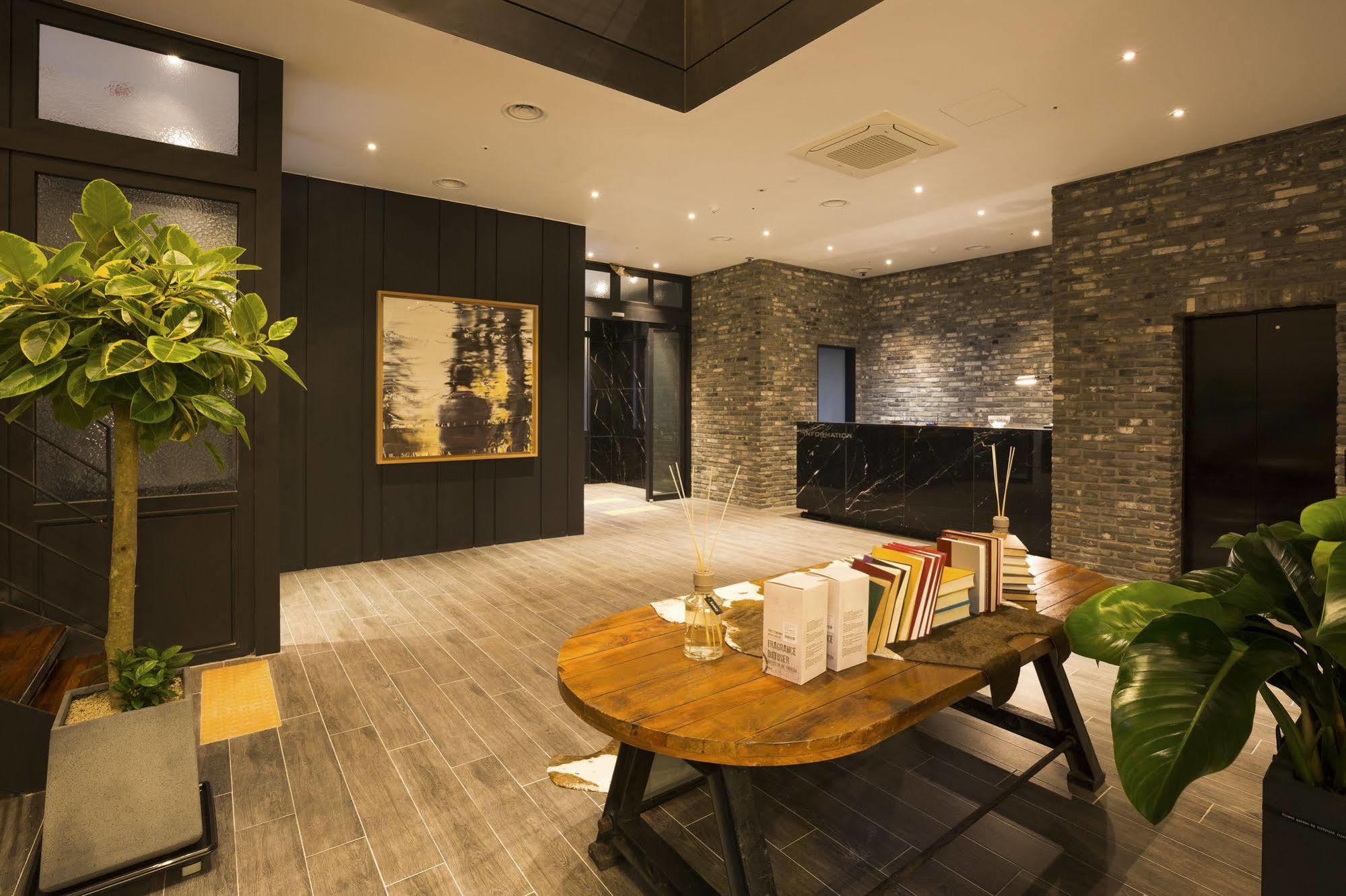 Trang Blue Hotel Seoul Ngoại thất bức ảnh