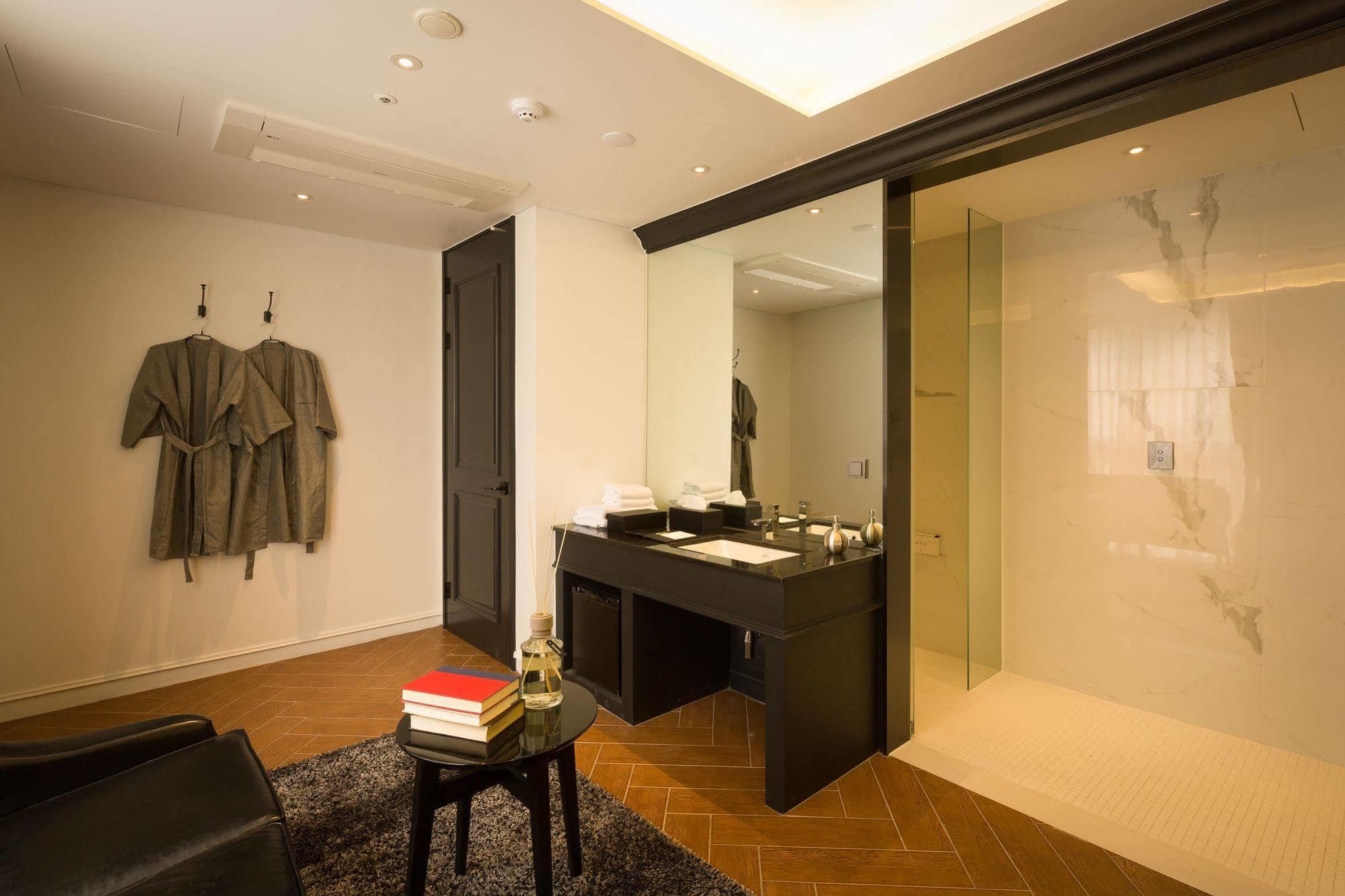 Trang Blue Hotel Seoul Ngoại thất bức ảnh