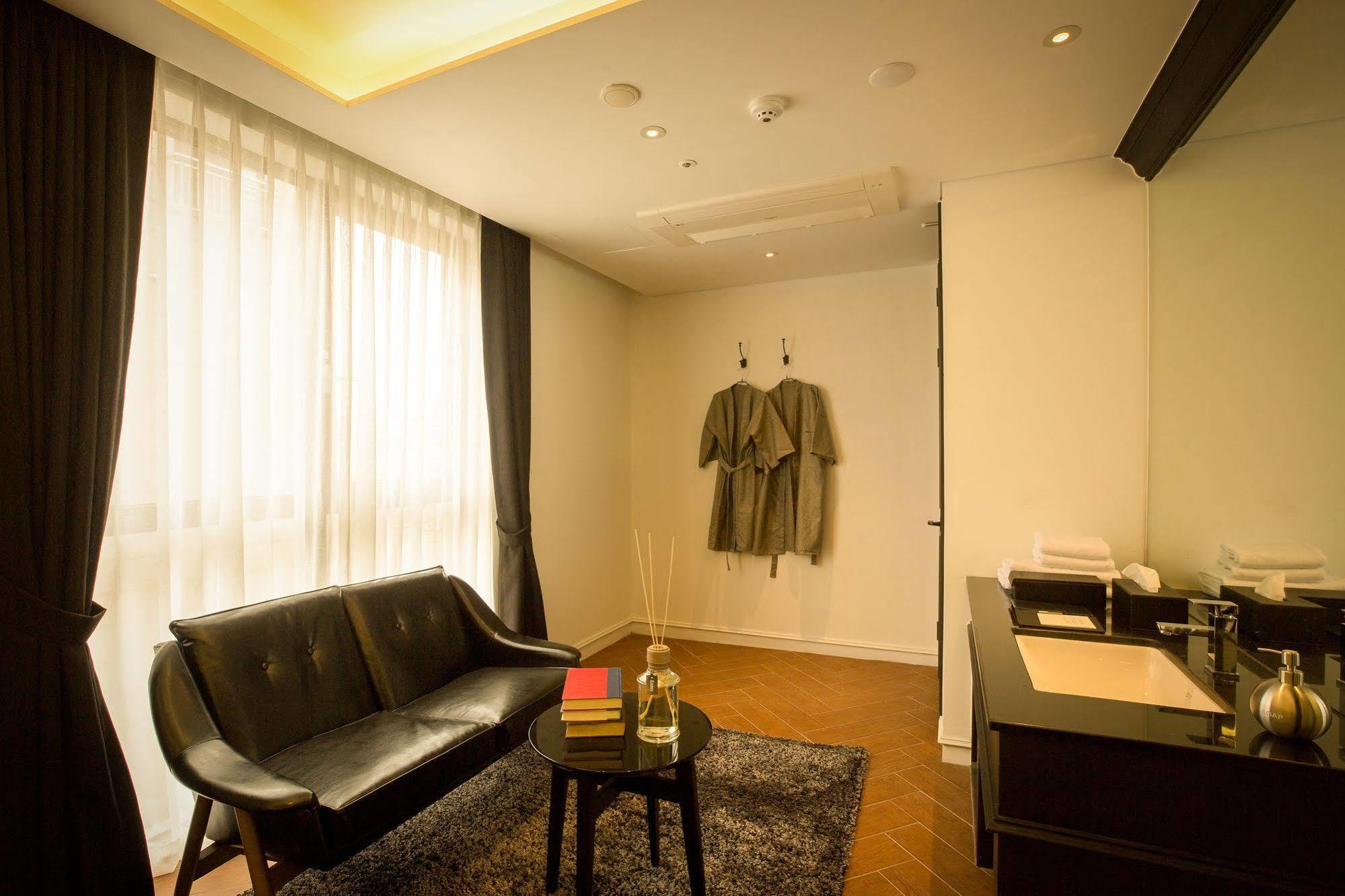 Trang Blue Hotel Seoul Ngoại thất bức ảnh