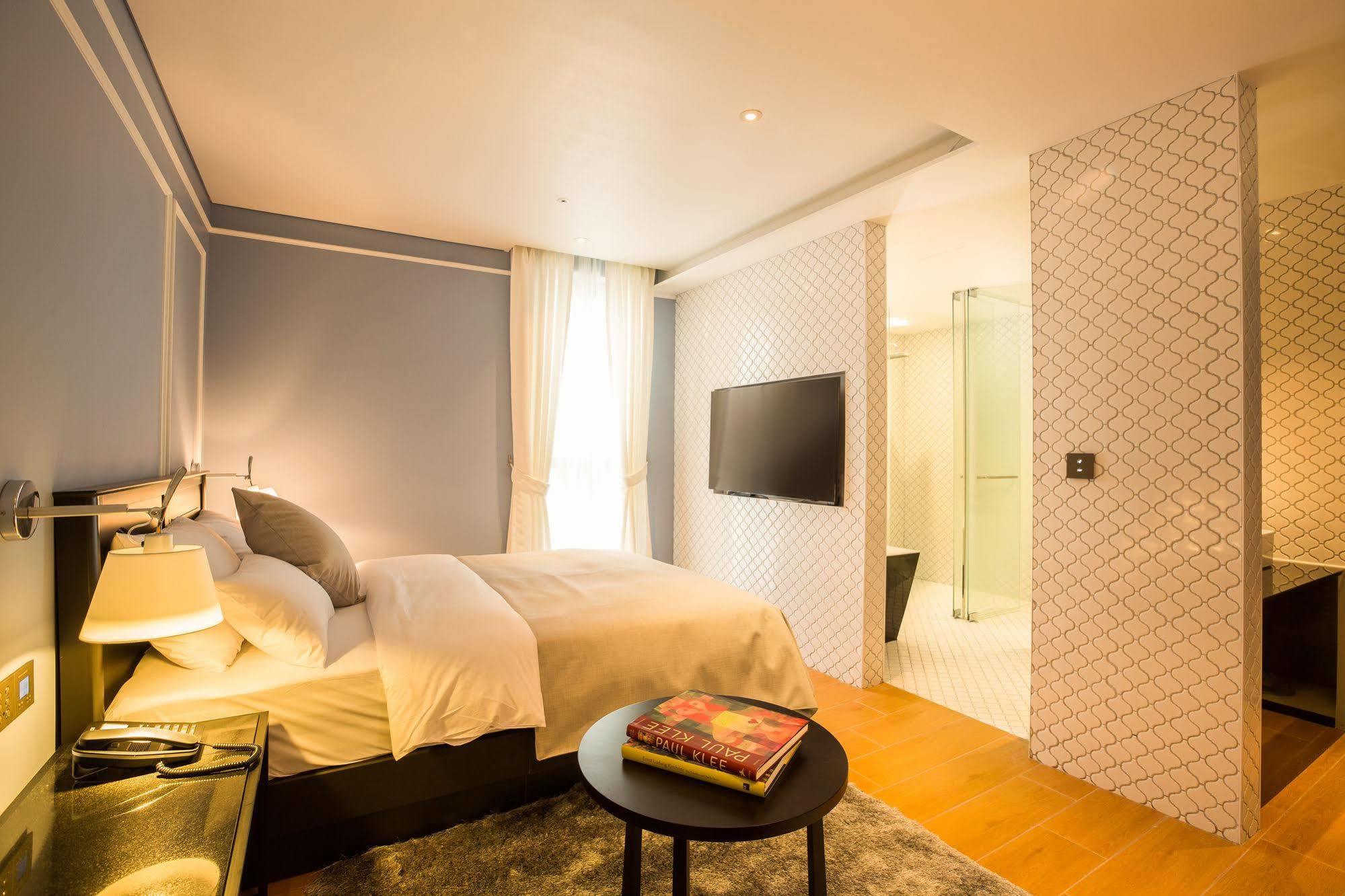 Trang Blue Hotel Seoul Ngoại thất bức ảnh